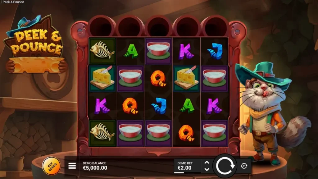Tampilan visual slot Peek & Pounce dengan kucing dan tikus di dapur